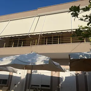 Villaroel 2 -apartments Near The Vlore